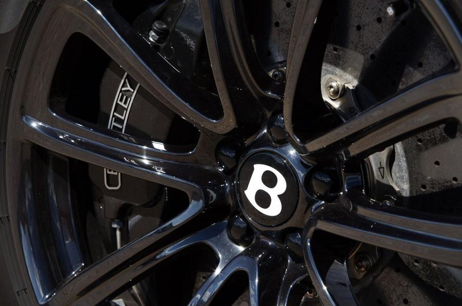 Колеса Bentley Continental SuperSports Convertible 2010 года  (фото 45 из 108)
